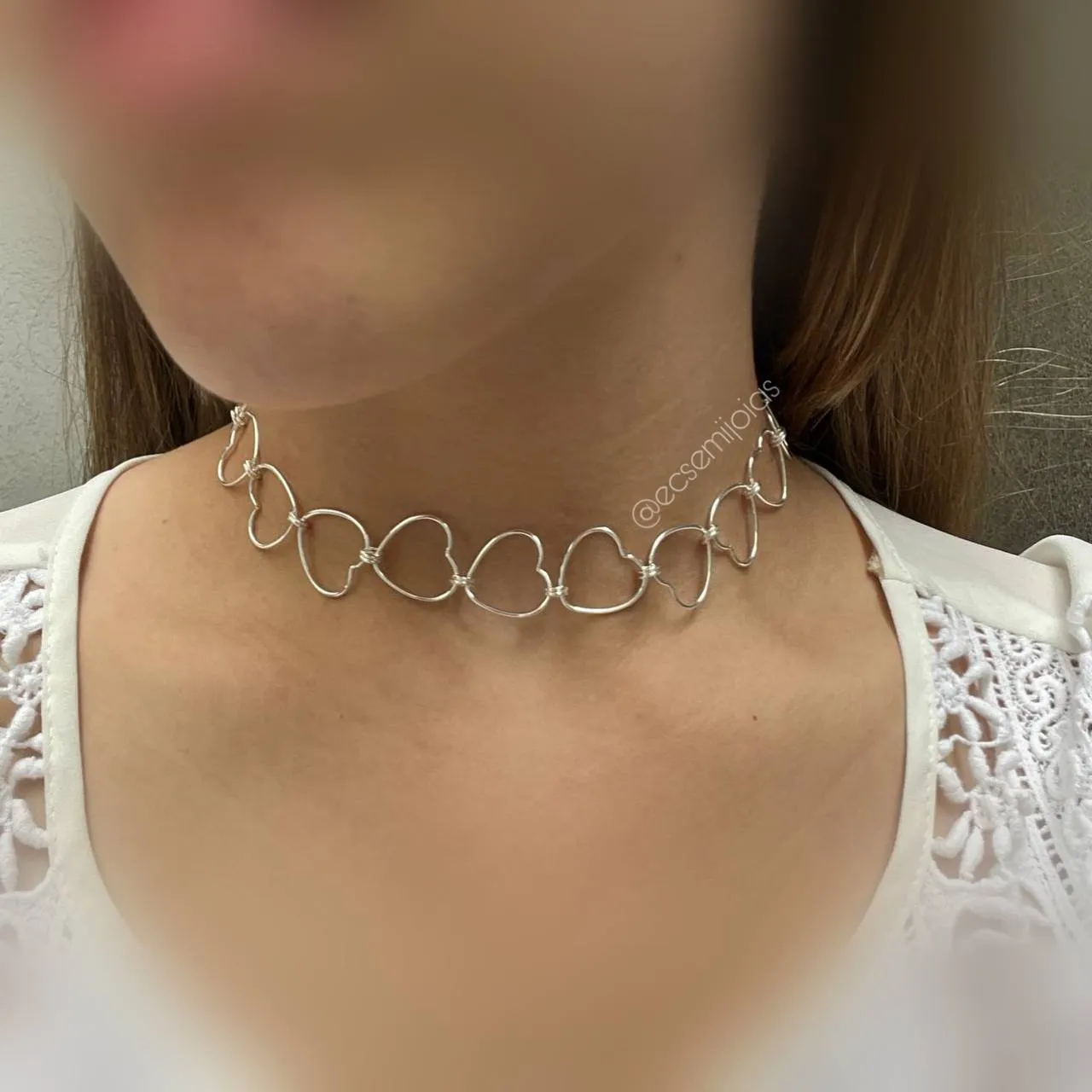 Choker de corações lisos vazados -  30cm + 10cm extensor - banhado a prata 925