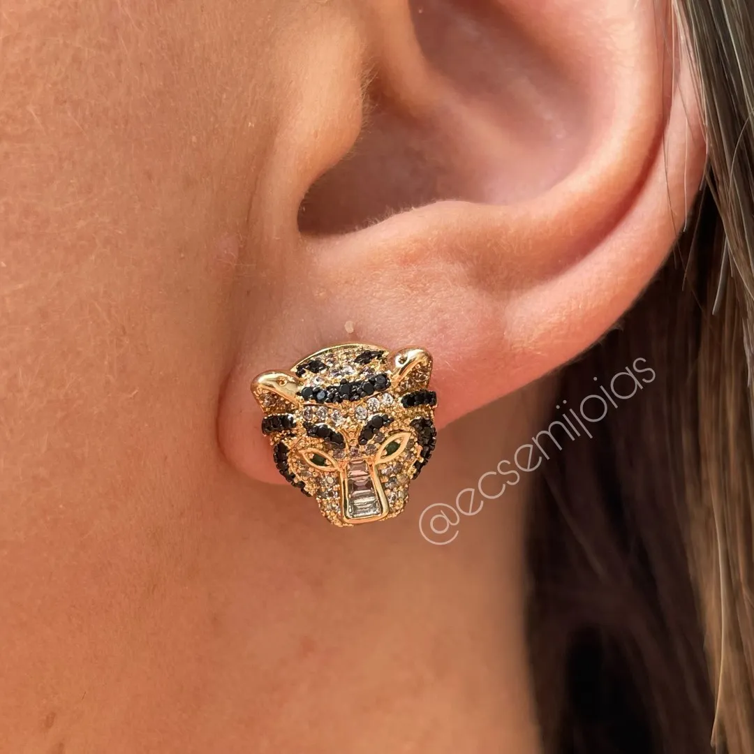 Conjunto de brinco e colar com cabeça de pantera cravejada - banhado a ouro 18k