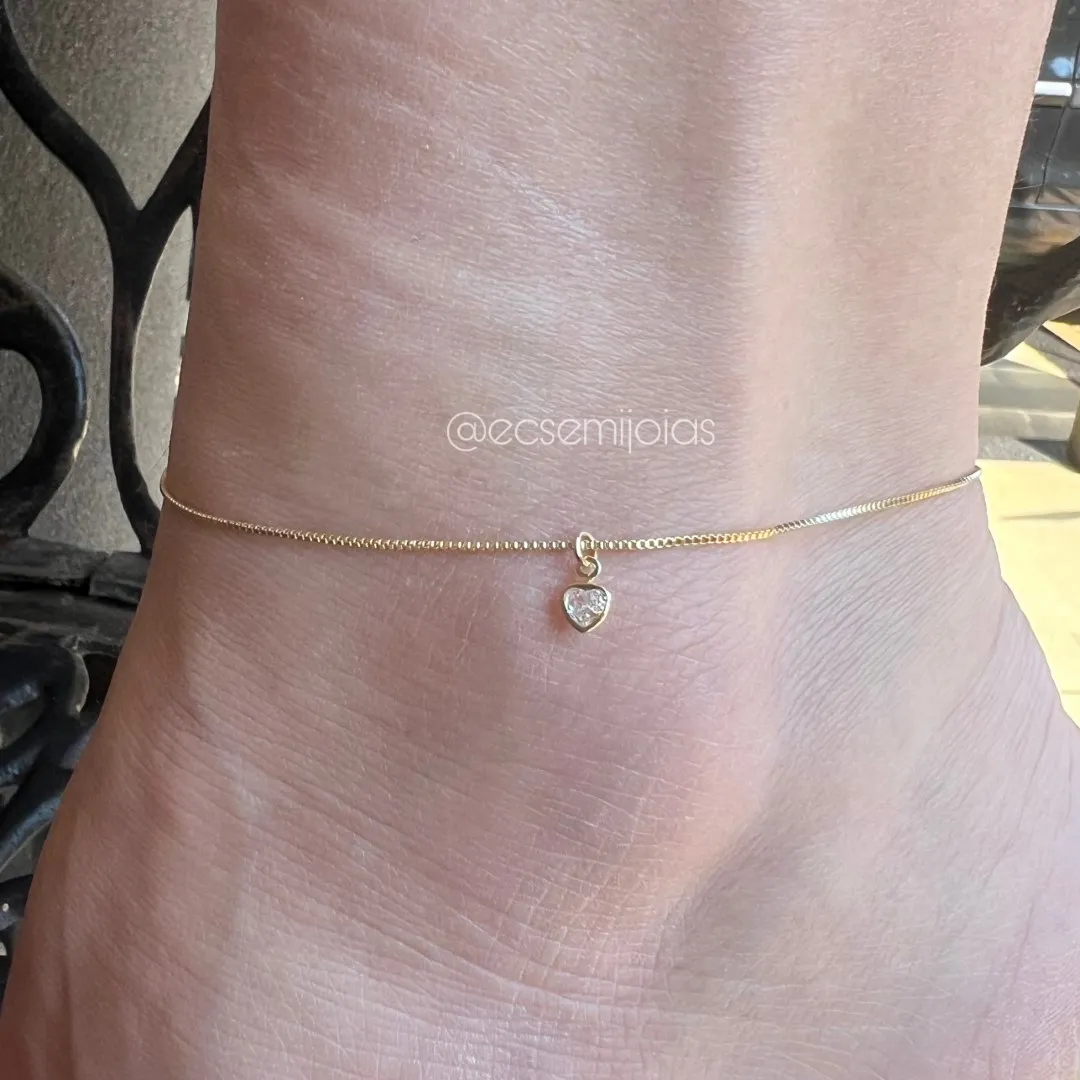 Tornozeleira veneziana com 1 coração de zircônia pendurado - 24cm + extensor - banhado a ouro 18k