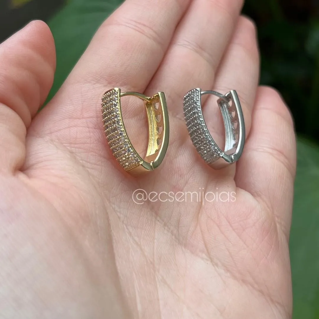 Argola em forma de gota com 4 fileiras cravejadas - banhado a ouro 18k