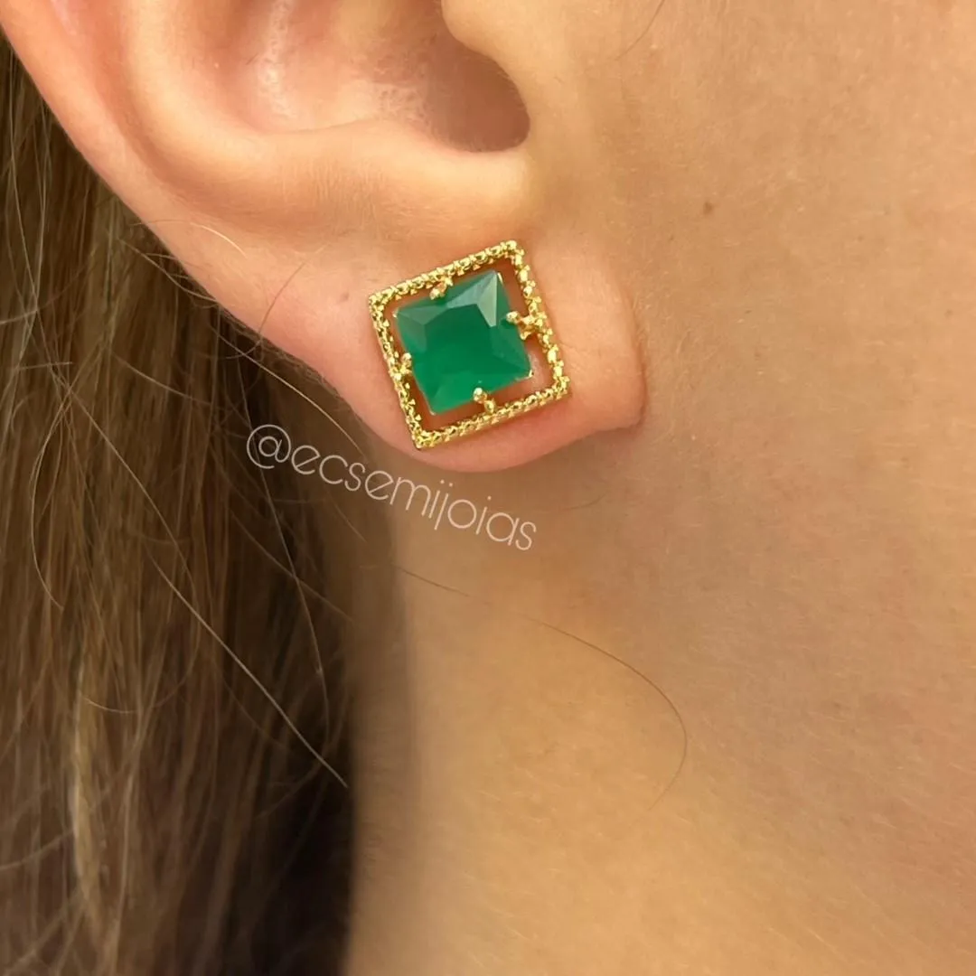 Conjunto de brinco e colar com pedra quadrada no centro com borda cravejada - 7mm - banhado a ouro 18k