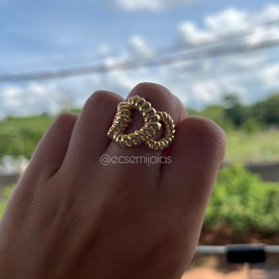 Conjunto de anel e brinco coração liso trabalhado vazado - banhado a ouro 18k