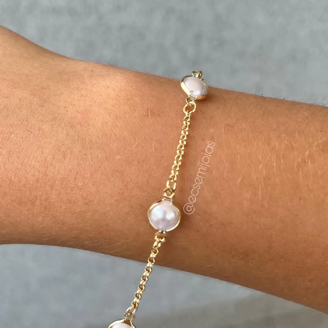 Pulseira de elo português 1,5mm com 4 pérolas 7mm com bordas  - 16cm + extensor - banhado a ouro 18k